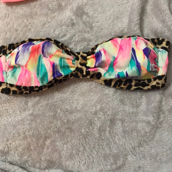 Bikini tops - lightly used. 32B and XS. VS & PINK - Picture 4 of 5